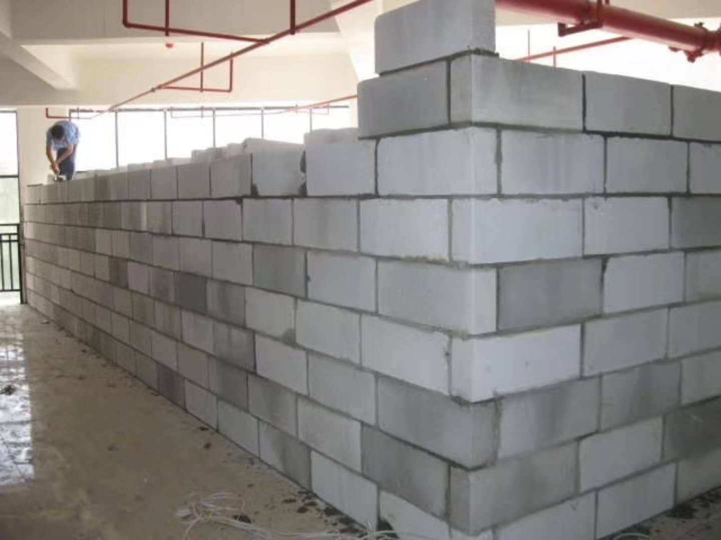 永泰蒸压加气混凝土砌块承重墙静力和抗震性能的研究